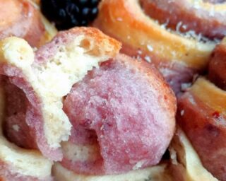 pasta brioche ai frutti di bosco