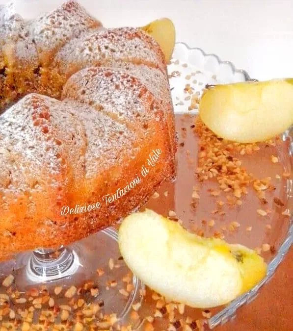CIAMBELLA MELE E NOCCIOLE