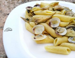 penne con carciofi e lupini