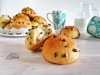 panini dolci con gocce di cioccolato
