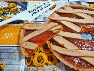 crostata con frolla alla cannella e confettura di albicocche (1)