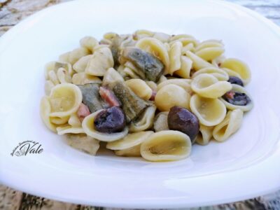 orecchiette con carciofini e speck