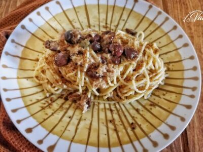 Spaghetti Tonno e Olive Nere