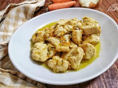 Pollo in Umido in bianco