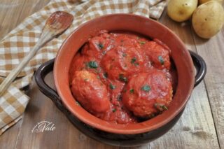 Polpette di Ricotta e Patate al Sugo