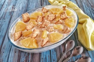 Delizia di Ananas e Biscotti
