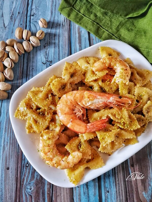 Farfalle con Gamberi e Pistacchi