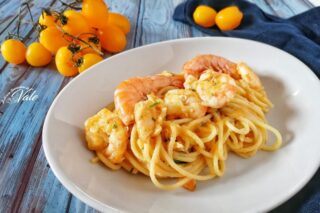 Spaghetti con Gamberi e Pomodorini Gialli